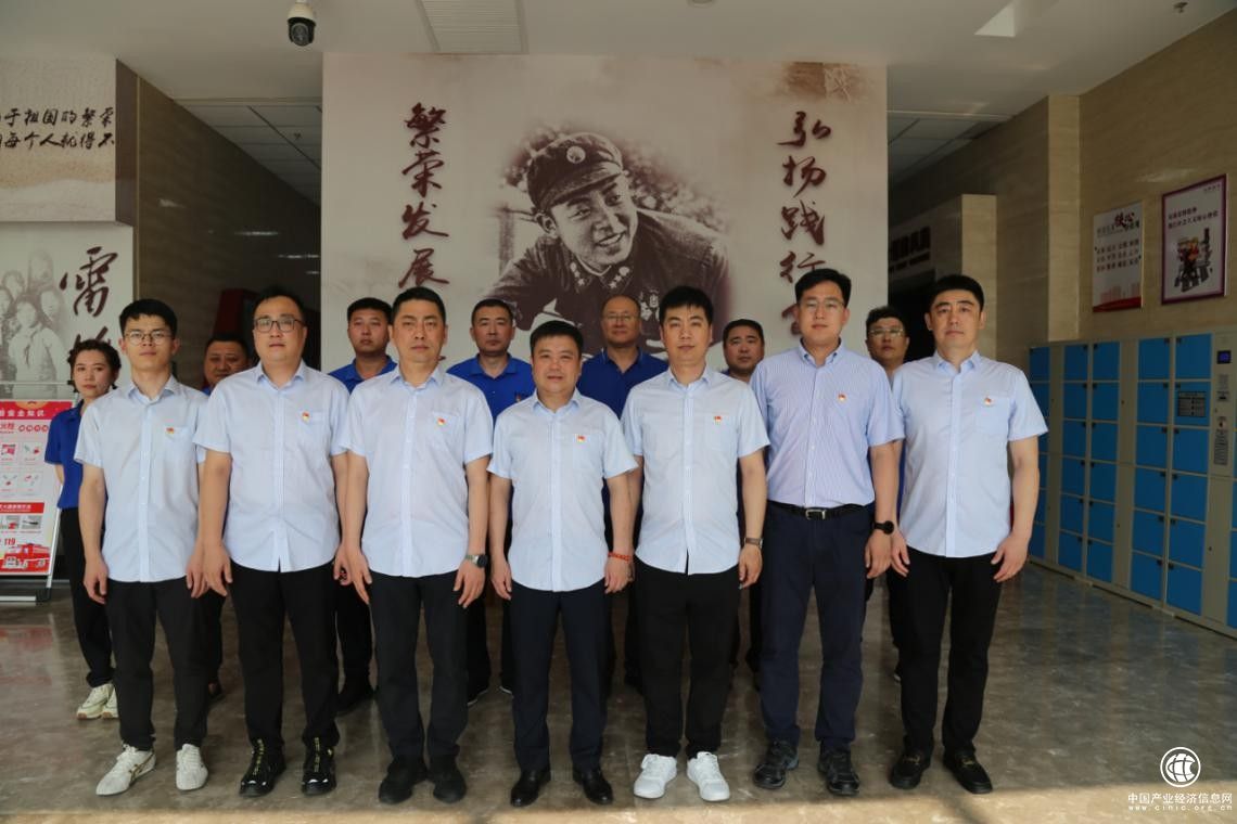 營口市煙草公司物流中心聚焦“三個建設”弘揚雷鋒精神