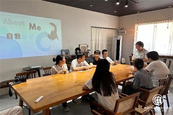 青春筑夢正當時 理想領航新征程