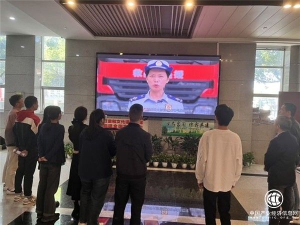 長興縣煙草專賣局：多措并舉 打好員工消防安全“預防針”