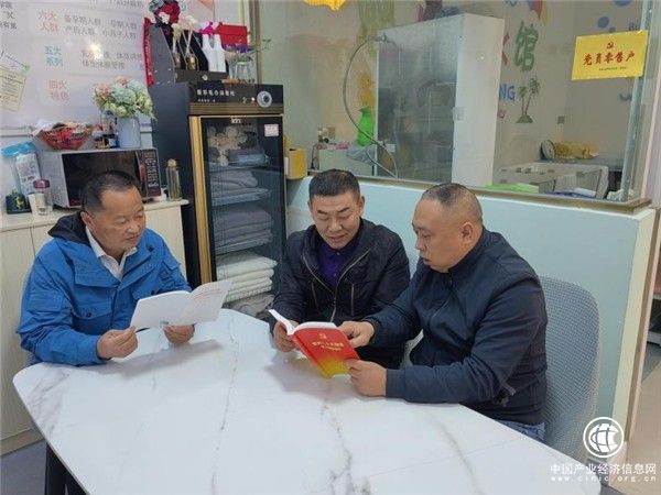 蘄春縣煙草專賣局張榜黨支部：黨建引領促“四合”凝心聚力謀發展