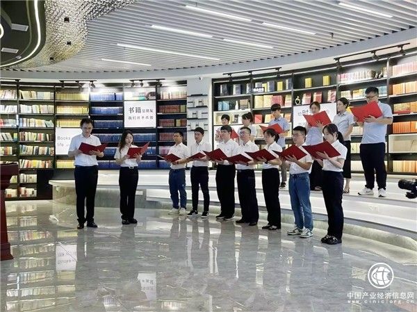 堅持以學鑄魂 筑牢思想根基