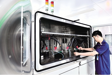 廢舊鋰電池成“香餑餑” 回收利用待規范