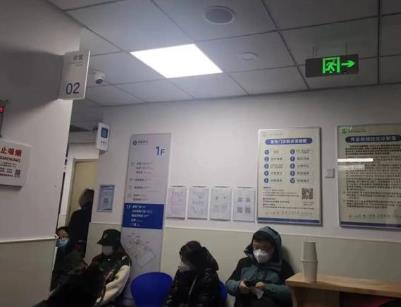 國家衛健委：各級各類醫療機構呼吸道門診、發熱門診不得隨意停診