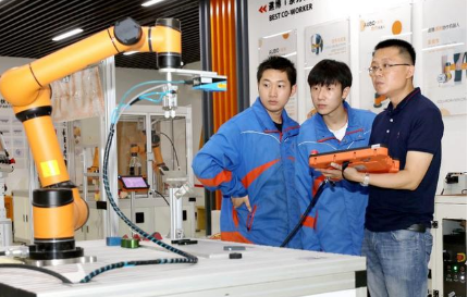 123個重點實驗室 120個工程技術研究中心 輕工業科創平臺覆蓋全域