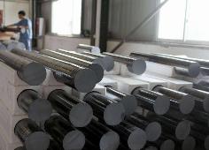 寧夏新材料項目完成投資占全區制造業投資六成多 單晶硅產量約占全國比重五分之一