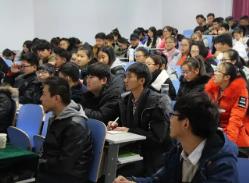 以多元化教育模式 培養基礎學科創新后備人才