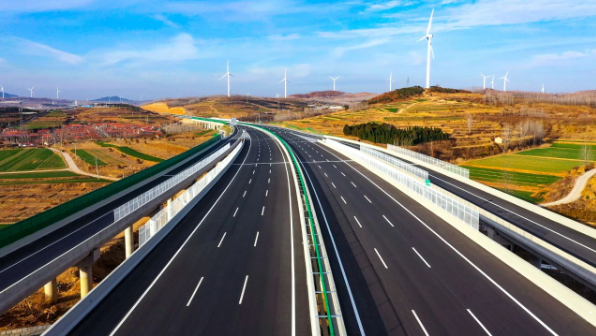 北通渤海 南達黃海——山東半島陸海大通道明董高速通車