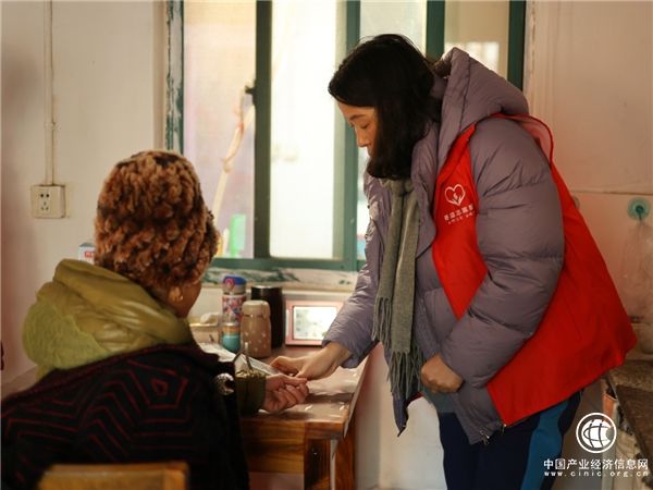 穿過寒冬溫暖你