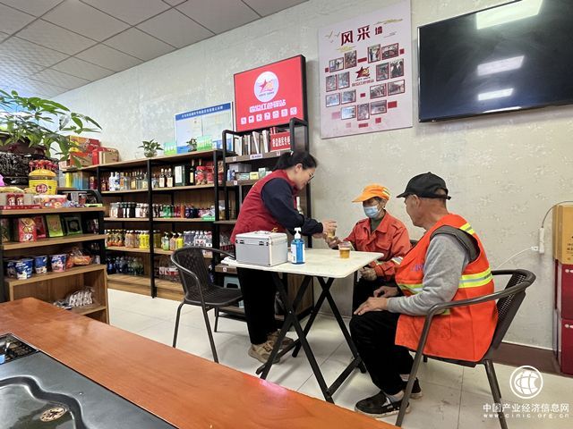 義烏市煙草專賣局：“溢”心服務 溫暖相伴