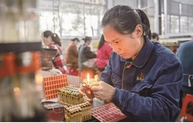 1元打火機為何20年沒漲價——湖南邵東特色產業集群發展調查