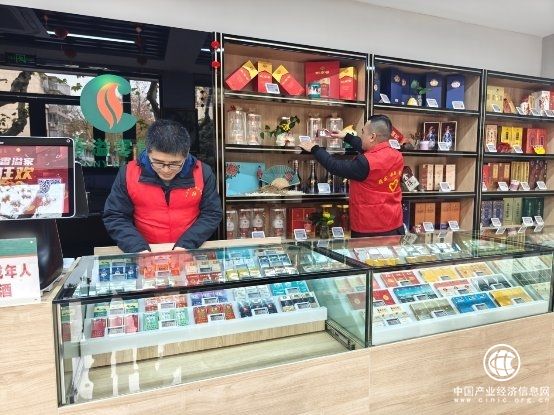 浙江紹興：志愿服務不停歇 紅色瞬間暖人心