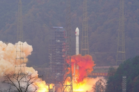 我國成功發射第五十七顆、五十八顆北斗導航衛星