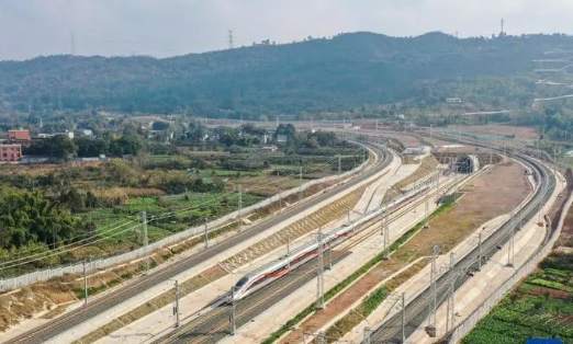 年末多條高鐵開通 路網更密發展動能更強