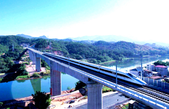 龍龍高鐵龍巖至武平段開通運營 閩西地區鐵路網結構進一步完善