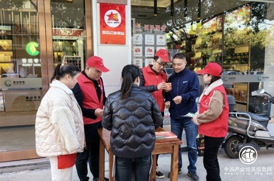 浙江諸暨：弘揚志愿精神 爭做時代先鋒