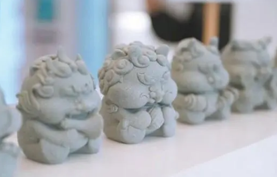 大運河博物館文創新品圈粉 萌萌龍玩偶“丑”到人心里