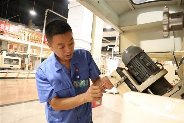 匠心匯聚生產時 擔當奮進不停歇