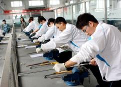 提高就業補助資金使用效益 哪些人可以享受職業培訓和社會保險補貼？