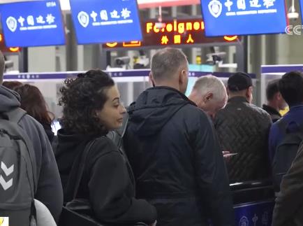 多重利好推動春節假期國際航班“升溫” 數據折射旅游市場活力