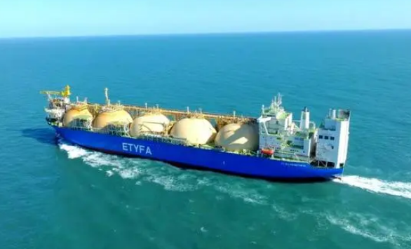 我國首例球罐型天燃氣運輸船改裝項目交付