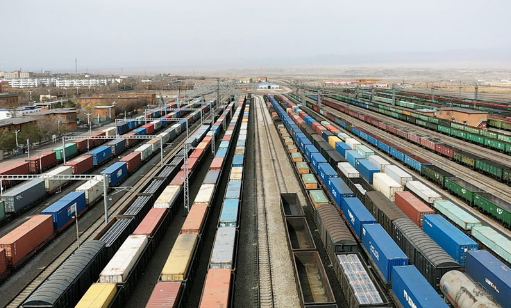 新疆鐵路今年首月實現客貨運輸開門紅