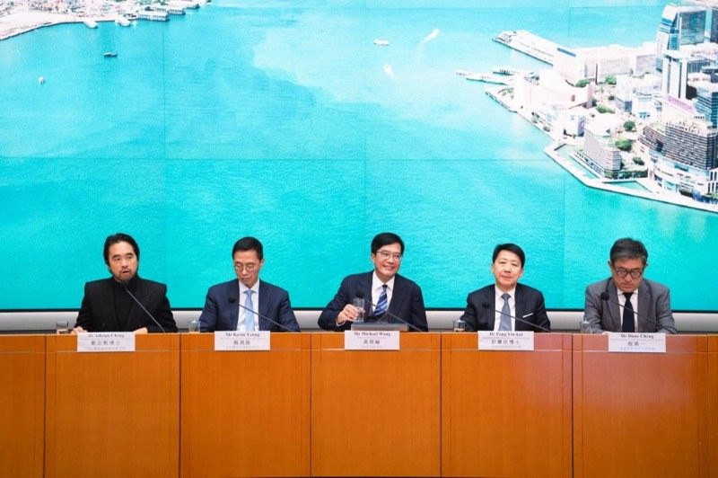 鄭志剛助力Chubby Hearts 亞洲首展：共繪香港經濟文藝新篇章