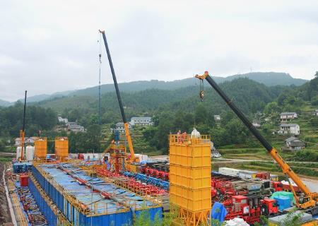 四川盆地盆緣發現新的頁巖氣規模富氣帶