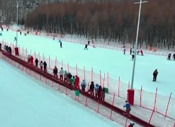 消費火熱人氣旺 多地加快發展冰雪產業 擦亮冰雪旅游“金名片”