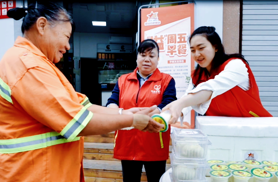 浙江洞頭：“香溢”志愿有三色 為民服務增“溫度”