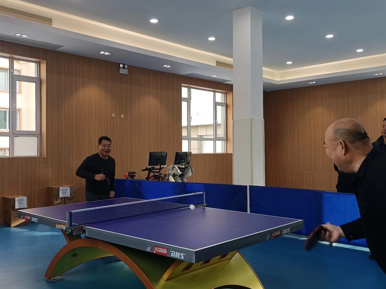 職工比賽激活力 趣味競技展風采