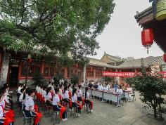 探索建立文化遺產景區在旅游淡季向學校集體參觀實行免費或低票價制度