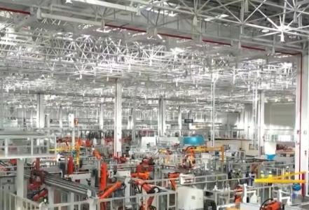 由“智”提“質” 因地制宜發展新質生產力 賦能多行業提質增效