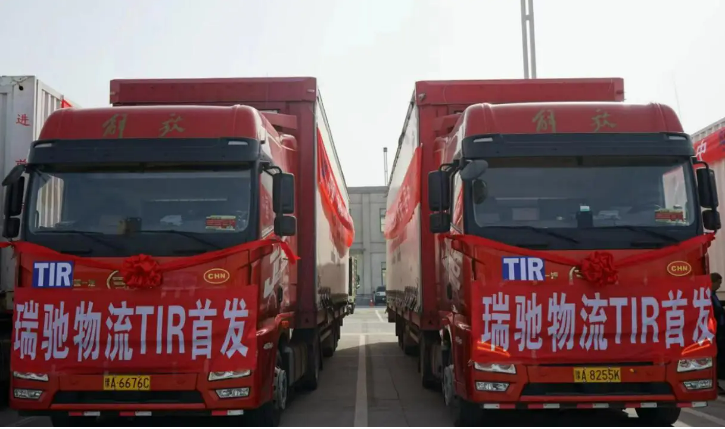 一次申報 一證直達 一車到底 全國首單TIR大件貨物從鄭州發車