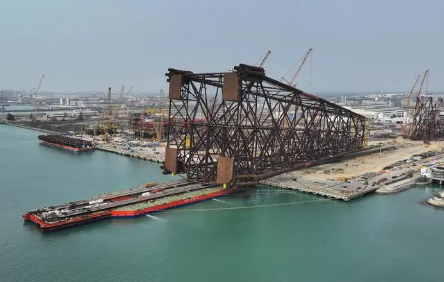 亞洲第一深水導管架“海基二號”建造完工