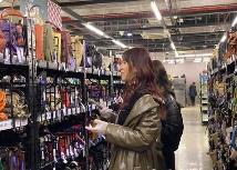 “賣閑置、買二手”成潮流，但監管短板亟待補齊 年輕人迷上“二手生活”