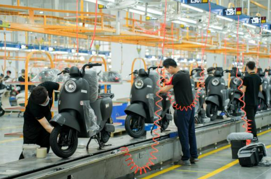 兩輪電動車市場競爭激烈 “轉戰”智能化