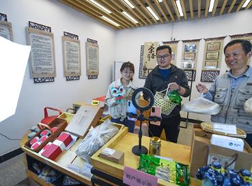 培育10000名左右農村電商帶頭人 商務部等9部門發文推動農村電商高質量發展