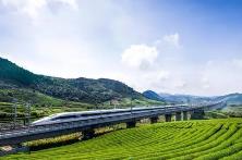 “高鐵+旅游”激發春季旅游熱潮 助推文旅融合