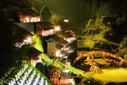 假期旅游多項數據創新高 凸顯旅游業充足活力與潛力