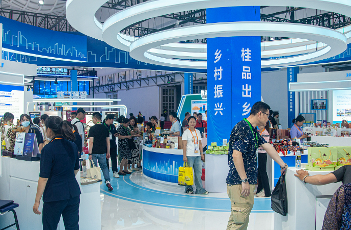 上新上線上臺階，消博會“購物車”活力盡顯