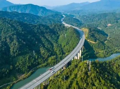 廣東全覆蓋開展干線公路綠化品質提升工作