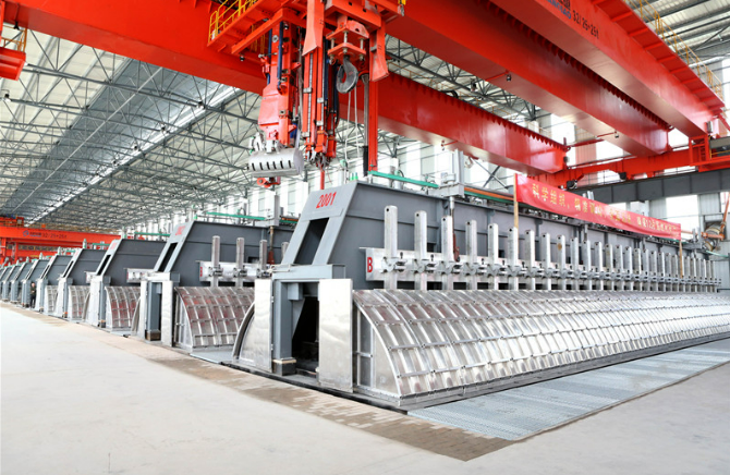 云南積極培育壯大工業“新三樣”