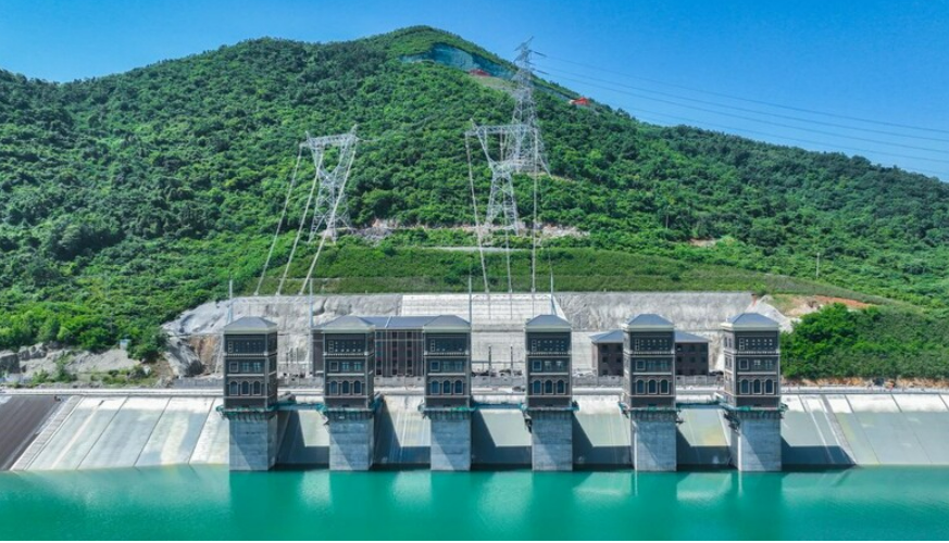 世界壩體最高抽水蓄能電站配套電網工程建成投運
