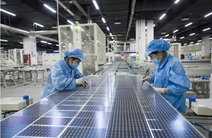 東方日升光伏組件功率、轉換效率雙雙創新高
