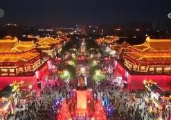 暑期“游經濟”展現新活力 多地特色“文旅大餐”拉動消費新潮