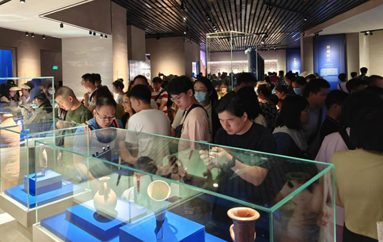 展陳上新、“超長待機” 文博熱引領暑期文旅新風尚