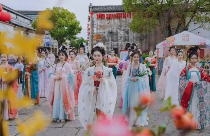網紅城市同臺競技 小城訂單大幅增長  “新中式”帶動旅游市場持續升溫