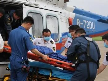 海上成功救助！中國救撈系統新型直升機首次執行救助任務