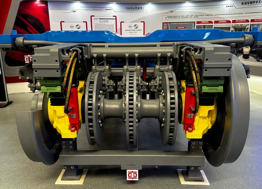 中車長客發布可用于時速400公里動車組的新型轉向架