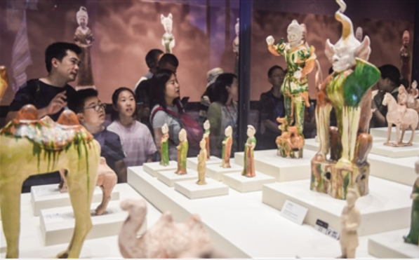 暑期客流持續攀升 “文博熱”展現中華文化強大吸引力